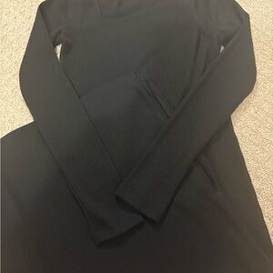 GAP Black Ribbed Knit Top